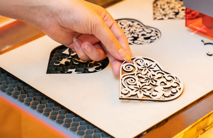 Produits decoupes au laser co²